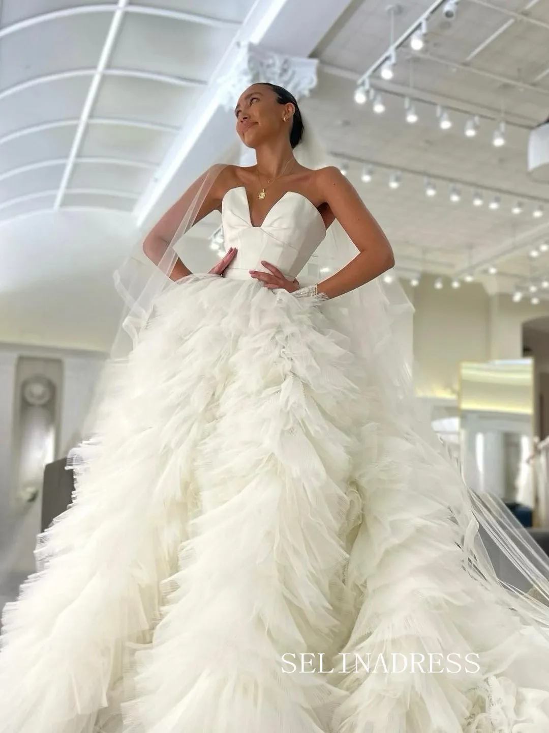 A-line Strapless V neck Ball Gown Ruffles Lyered Wedding Dresses  sew1016