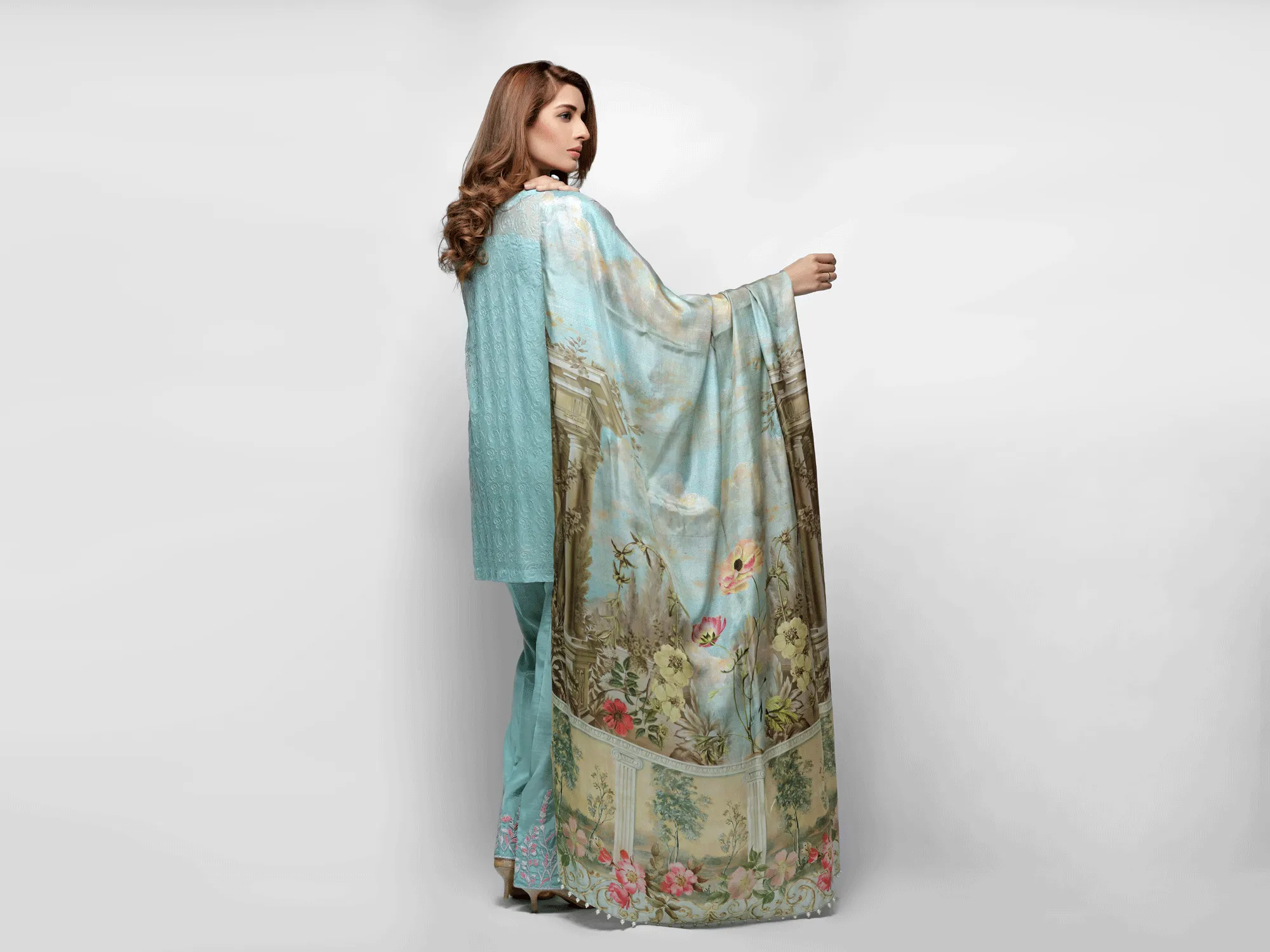 AUJ Luxury Formals – Design 4