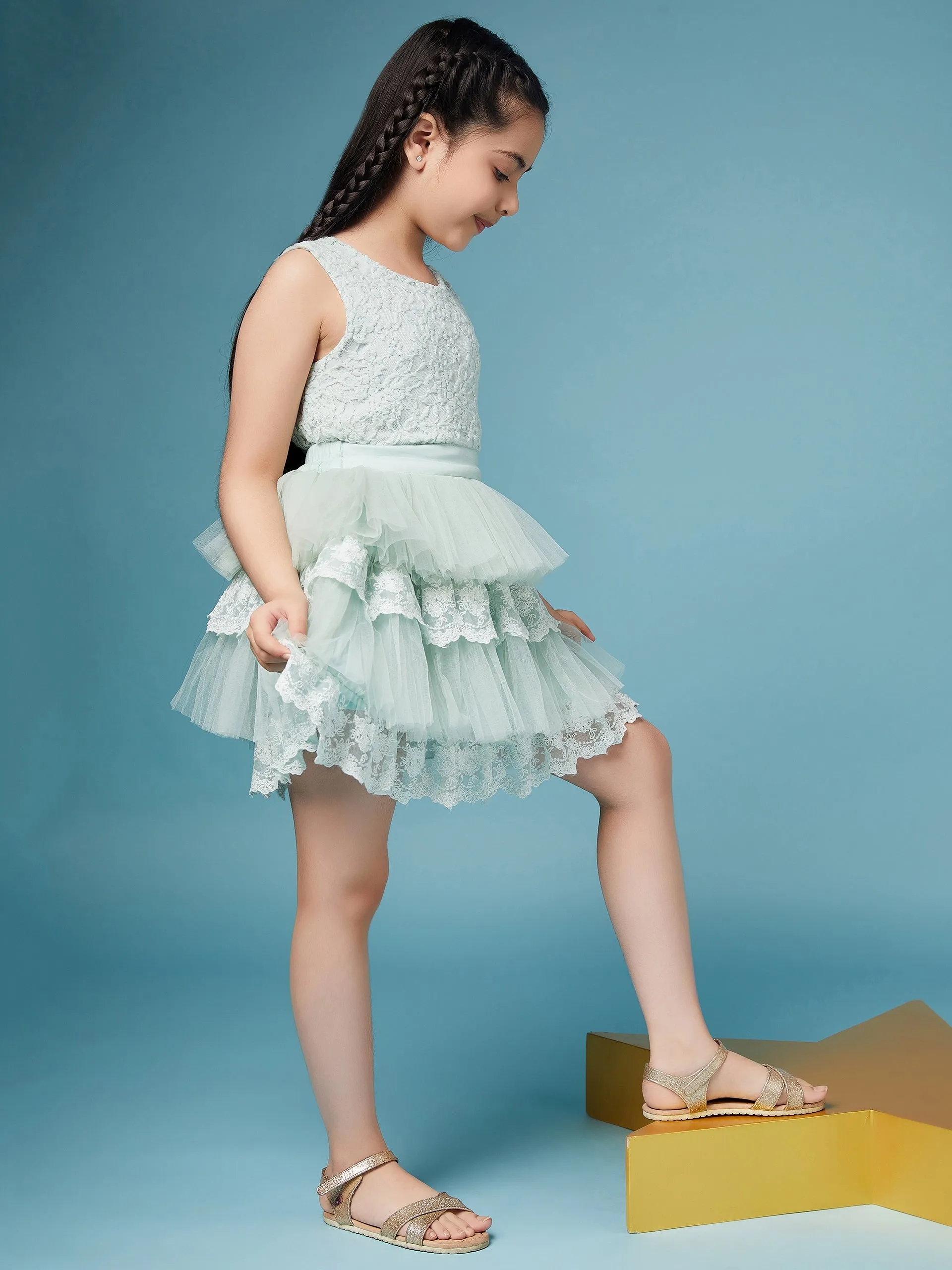 Girls Self Design Sleeveless Top With Skirt