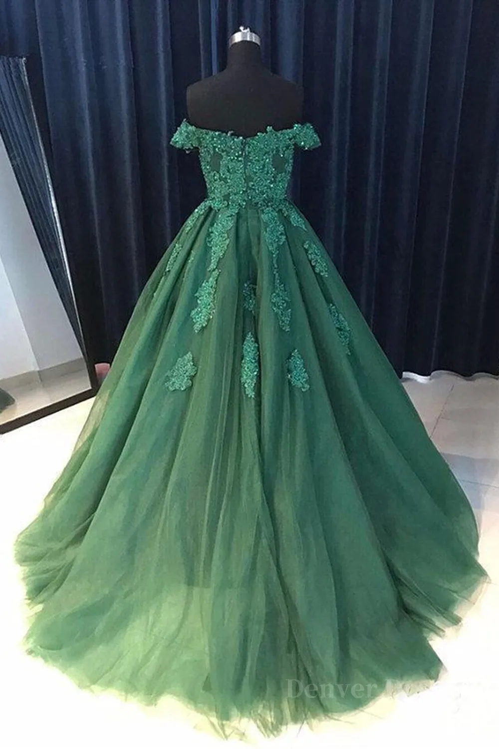 Gorgeous Off Shoulder Green Lace Long Prom Dresses Green Lace Formal Evening Dresses Green Ball Gown
