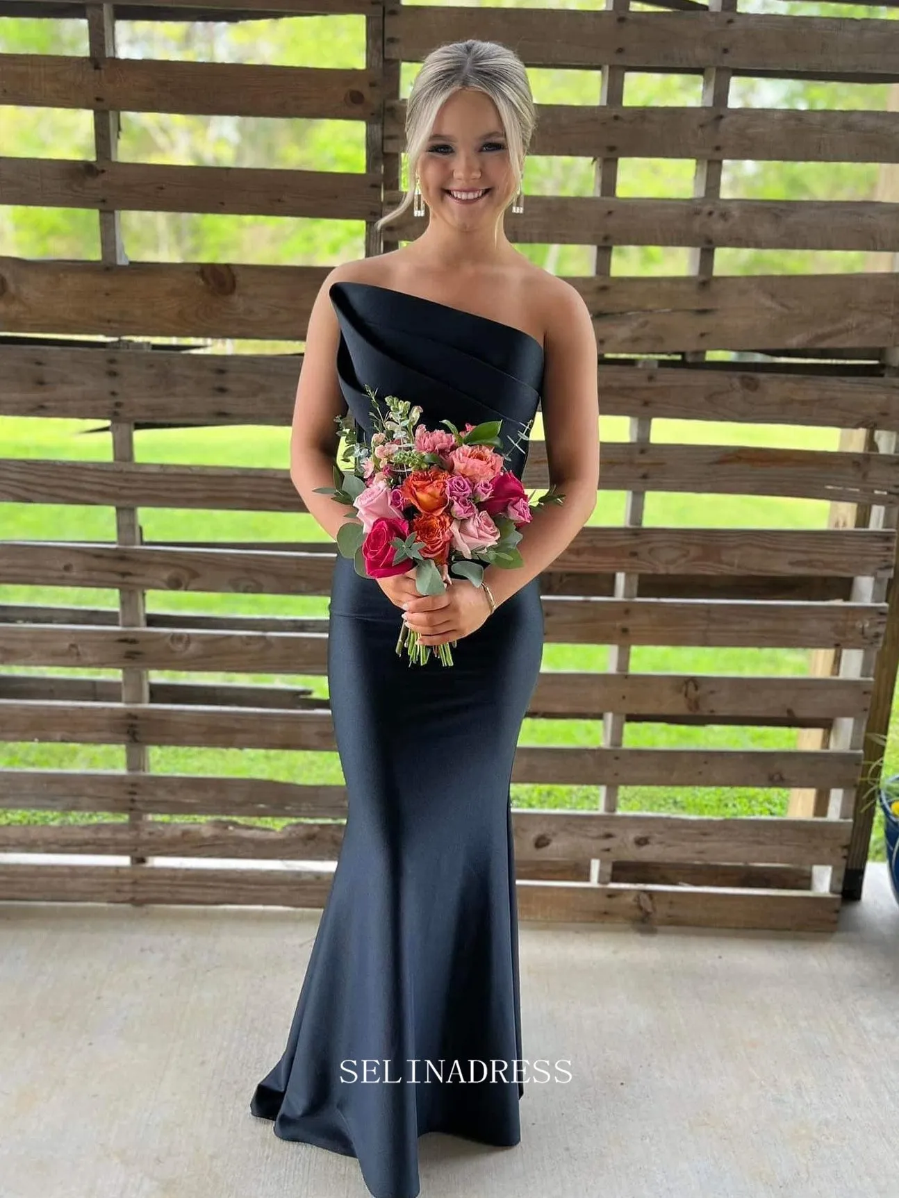 Mermaid Strapless Black Satin Long Prom Dress sew1049