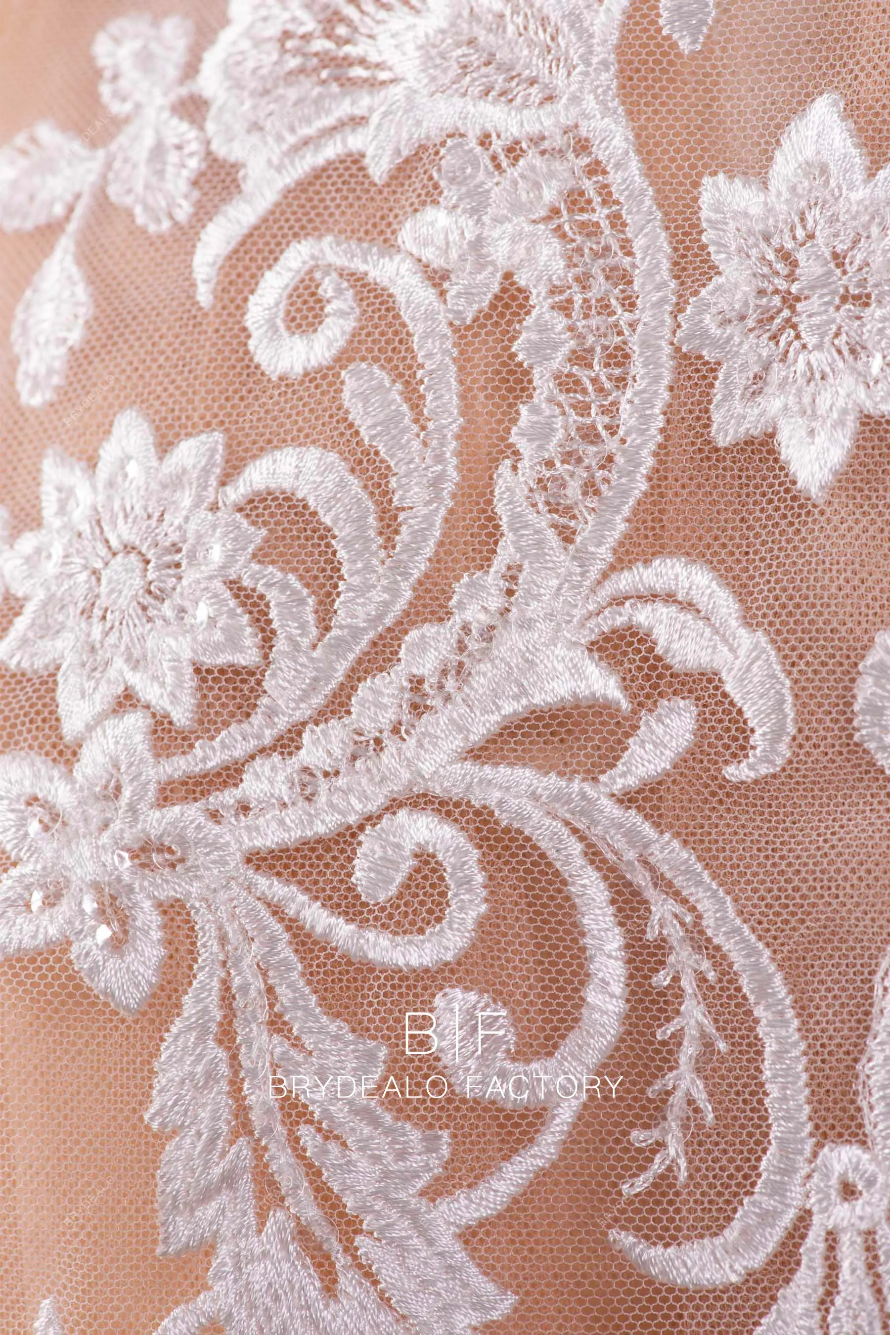 Symmetric Embroidered Totem Motif Shiny Lace Applique